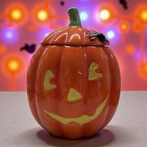 Hallmark Halloween Jack-O-Lantern Pumpkin  Ceramic Cookie Candy Jar RETIRED